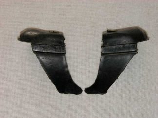 SHARKS TEETH PLASTIC (PAIR)