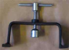 CLUTCH COMPRESSING TOOL