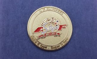 'S' TYPE 50TH ANNIVERSARY PIN BADGE GOLD POUND COIN SIZE