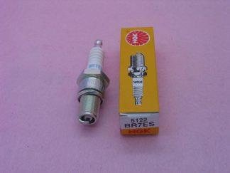 NGK BR7ES SPARK PLUG