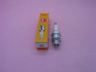 NGK B6HS SPARK PLUG